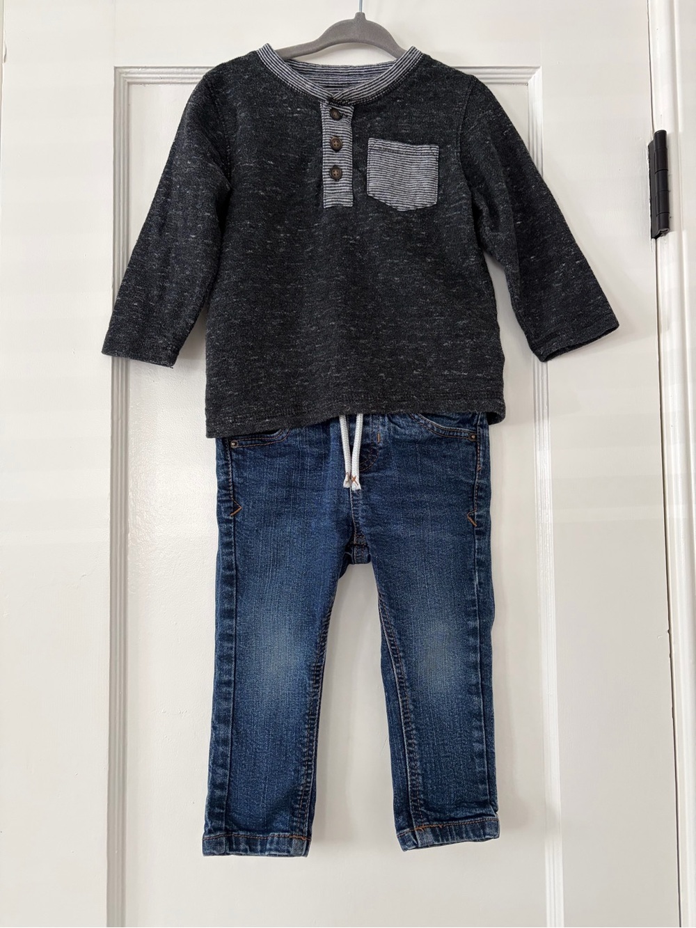 Cat & Jack Baby Toddler Boy Outfit Knit Shirt and Jeans Set Size 18 Months